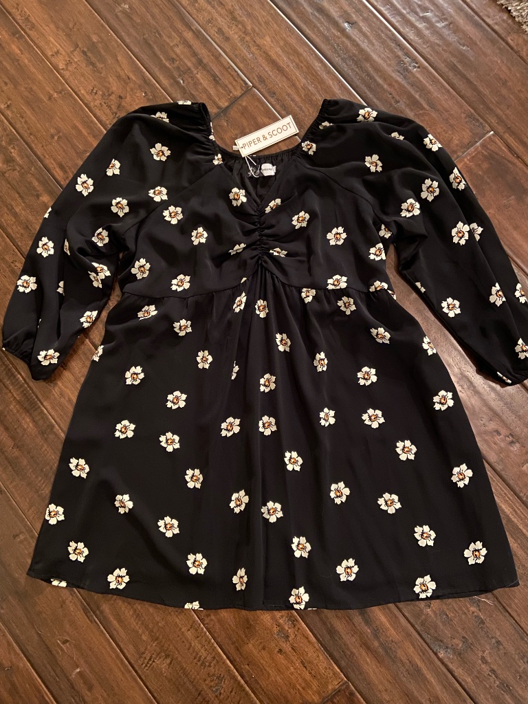 Piper & Scoot: The Gwenevere Floral Detail Dress In Black - 2xl — image 5 of 8
